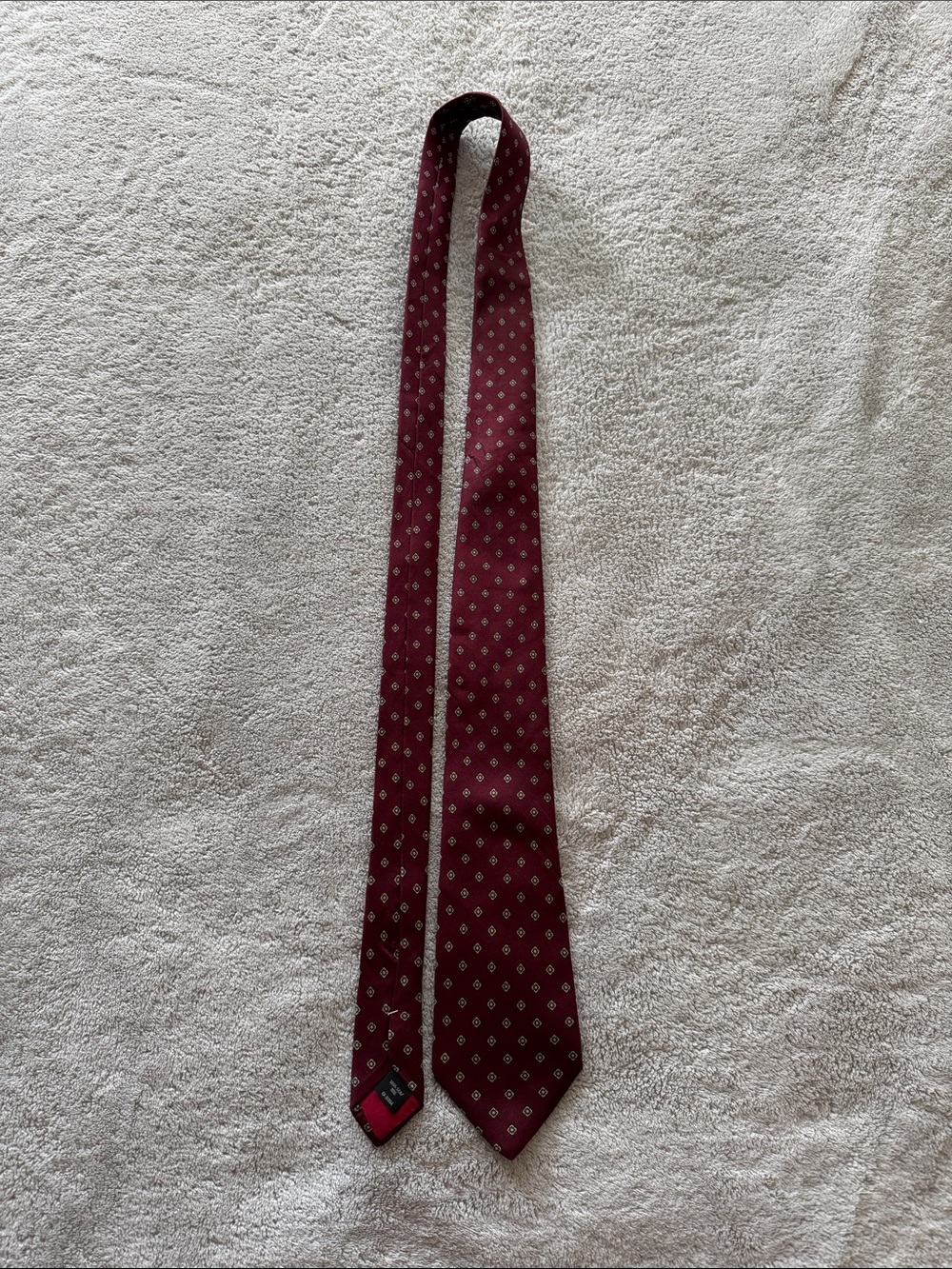 EATON 100% Silk Burgundy Geometric Pattern Men’s Neck Tie